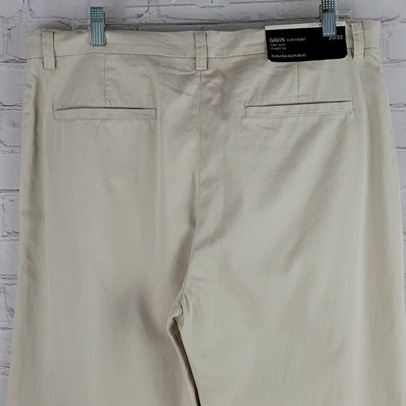 Banana Republic Gavin Flat -Front Lightweight Chino Pants. Size 35/32 - Picture 4 of 9